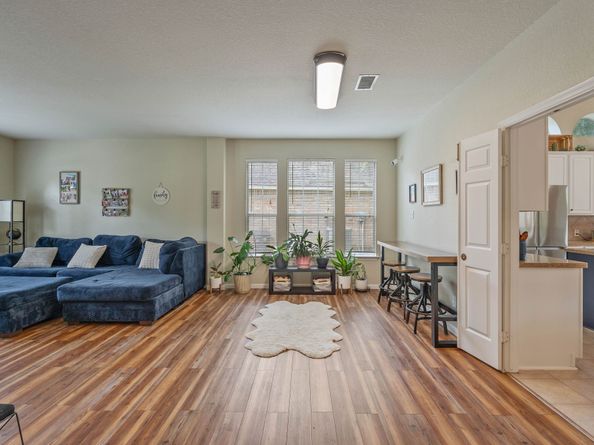 23 Murmuring Creek Place, The Woodlands TX 77385