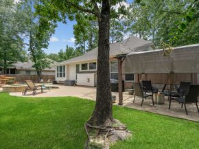 23 Murmuring Creek Place, The Woodlands TX 77385