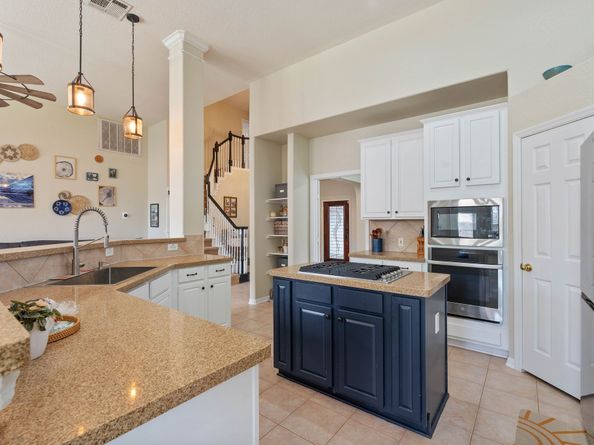 23 Murmuring Creek Place, The Woodlands TX 77385
