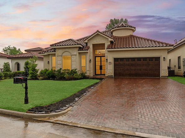 15922 Bridges Fairway Lane, Houston TX 77068