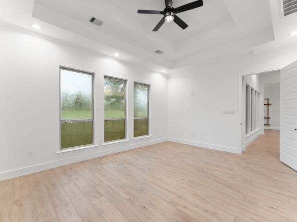 15922 Bridges Fairway Lane, Houston TX 77068