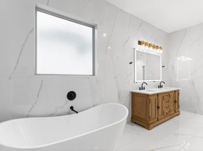 15922 Bridges Fairway Lane, Houston TX 77068