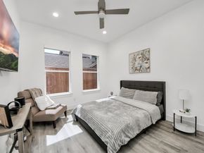 5611 Woodbrook Way, Houston TX 77081