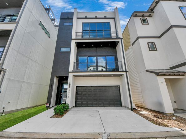 5611 Woodbrook Way, Houston TX 77081