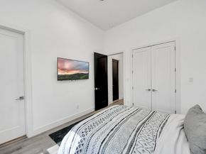 5611 Woodbrook Way, Houston TX 77081