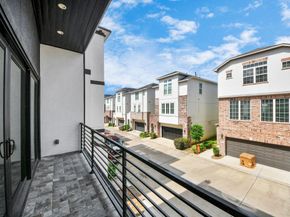 5611 Woodbrook Way, Houston TX 77081