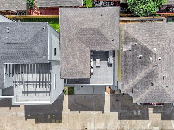 5611 Woodbrook Way, Houston TX 77081