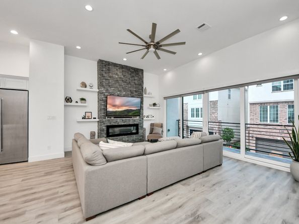5611 Woodbrook Way, Houston TX 77081