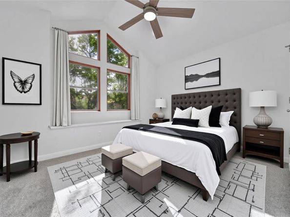 35 Shallow Pond Place, The Woodlands TX 77381