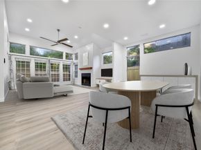 35 Shallow Pond Place, The Woodlands TX 77381