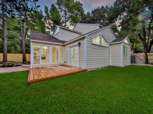 35 Shallow Pond Place, The Woodlands TX 77381