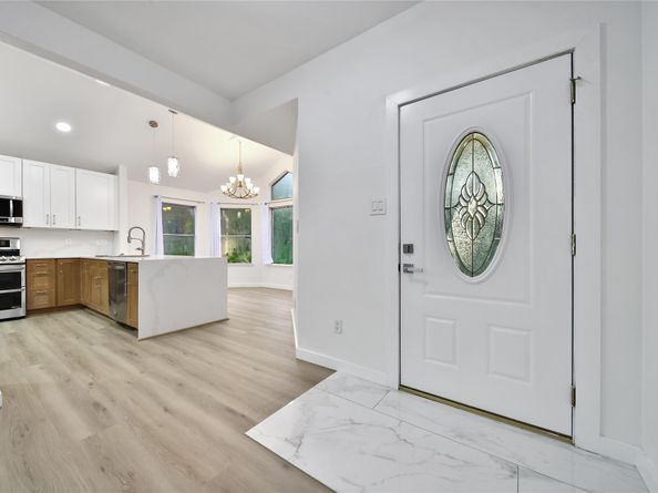 35 Shallow Pond Place, The Woodlands TX 77381