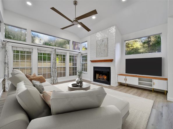 35 Shallow Pond Place, The Woodlands TX 77381