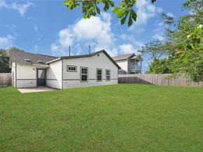 6320 Paris Street, Houston TX 77021