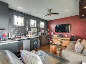 427 Tuam Street B, Houston TX 77006