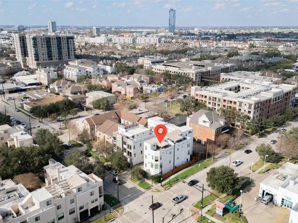 427 Tuam Street B, Houston TX 77006