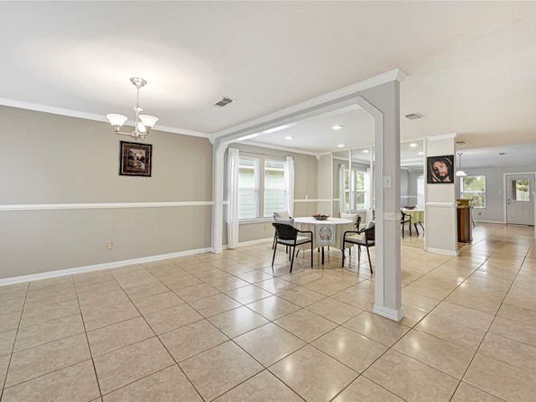 9519 Summer Laurel Lane, Houston TX 77088