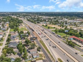 2607 North Freeway, Houston TX 77009