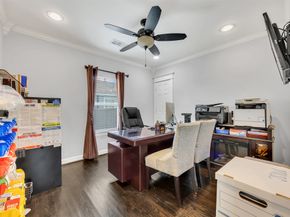 2607 North Freeway, Houston TX 77009