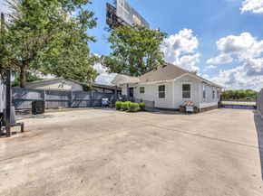 2607 North Freeway, Houston TX 77009