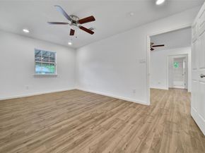 7346 Calais Road, Houston TX 77033