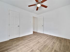 7346 Calais Road, Houston TX 77033