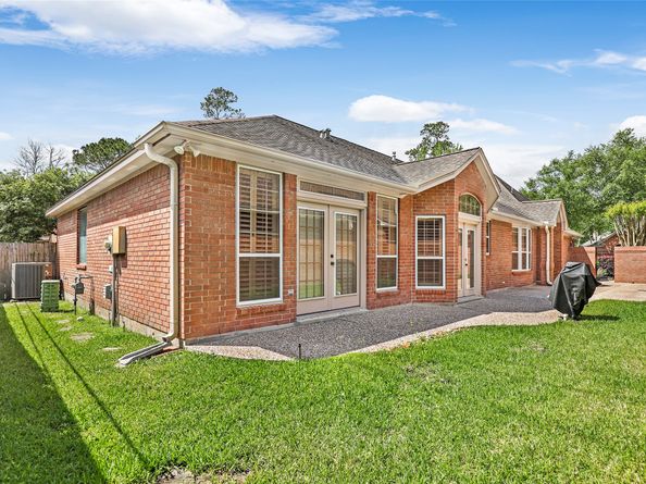 3306 Redwood Lake Drive, Kingwood TX 77345