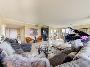 49 Briar Hollow 605, Houston TX 77027