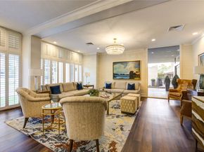 49 Briar Hollow 605, Houston TX 77027