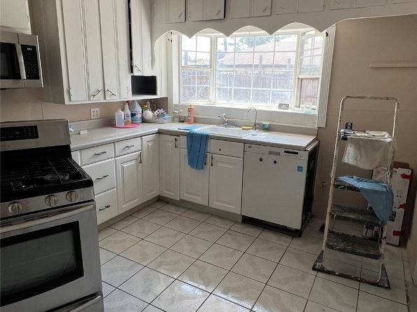 13218 Indianapolis Street, Houston TX 77015