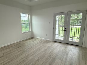 5214 5214 Rue St A B, Houston TX 77033