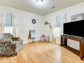 1009 Canadian Street, Houston TX 77009