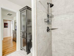 1009 Canadian Street, Houston TX 77009