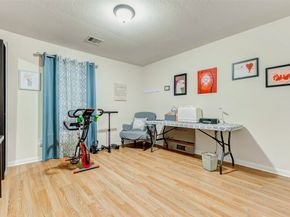 1009 Canadian Street, Houston TX 77009