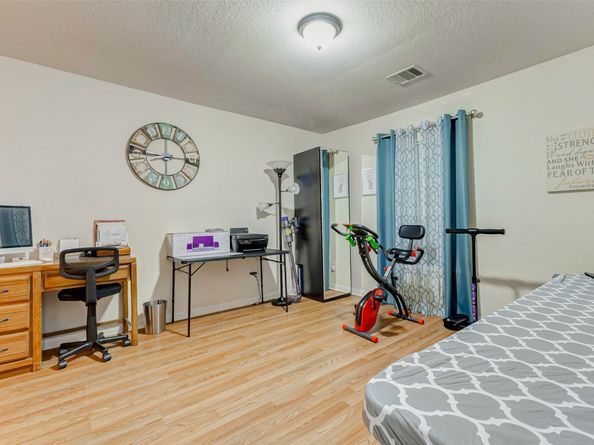 1009 Canadian Street, Houston TX 77009