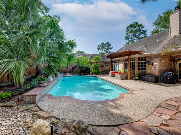 1906 Leatherstem Lane, Houston TX 77345