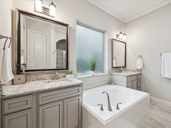 10910 Sarah Bluff Lane, Cypress TX 77433