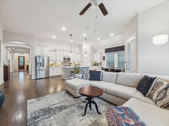 10910 Sarah Bluff Lane, Cypress TX 77433