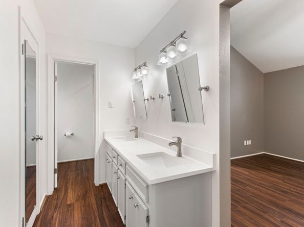 50 Dew Fall Court, The Woodlands TX 77380