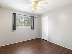 50 Dew Fall Court, The Woodlands TX 77380