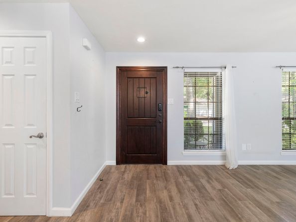 50 Dew Fall Court, The Woodlands TX 77380