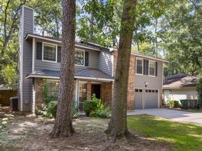 50 Dew Fall Court, The Woodlands TX 77380