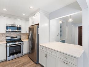 50 Dew Fall Court, The Woodlands TX 77380