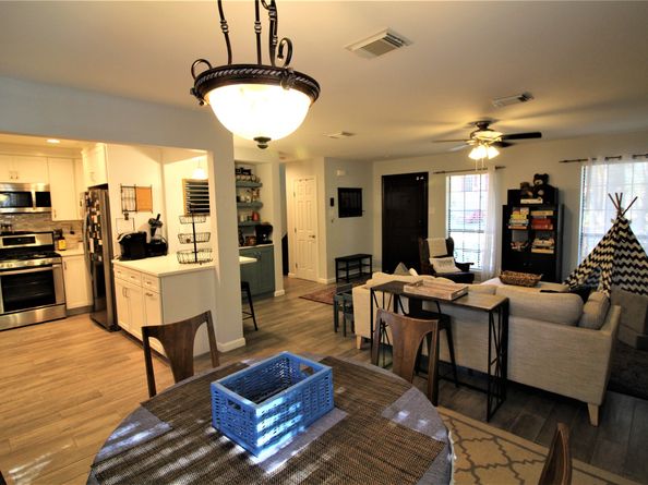 50 Dew Fall Court, The Woodlands TX 77380