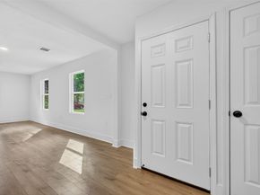6854 Evans Street, Houston TX 77061