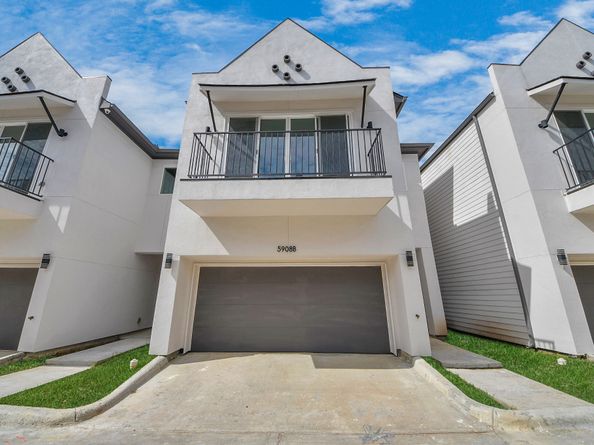 5908 Saint Augustine Street A, Houston TX 77021