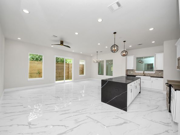 5908 Saint Augustine Street A, Houston TX 77021