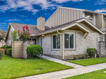 11516 Village Place Drive