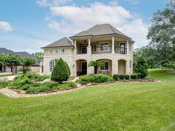 15202 Hilltop View Drive
