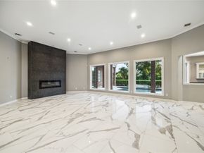 23 Glen Eagles Drive, Sugar Land TX 77479